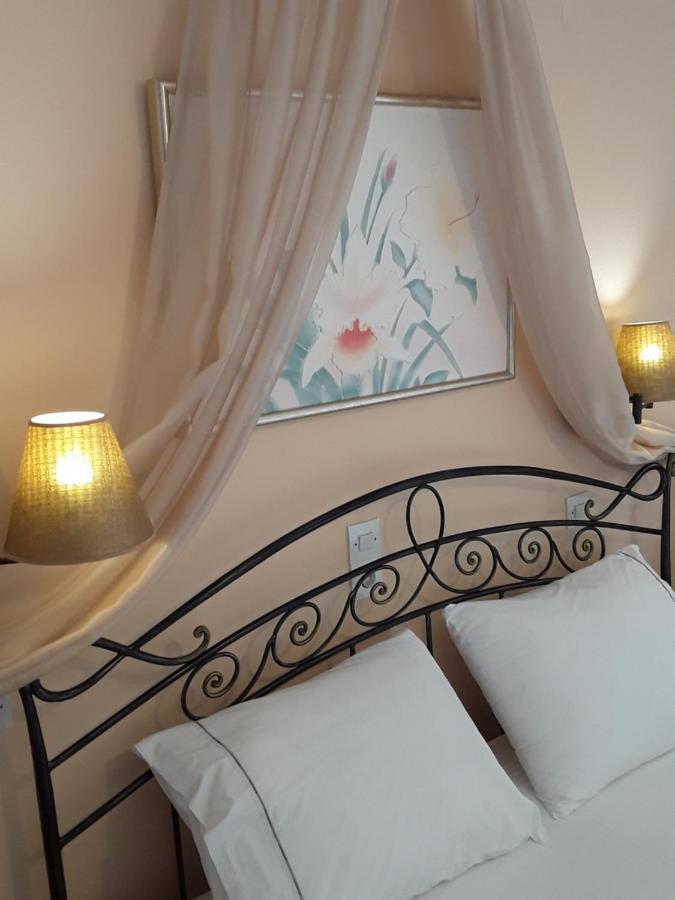 Sunset Studios And Apartments For Adults Over 21 Only ناوسا المظهر الخارجي الصورة
