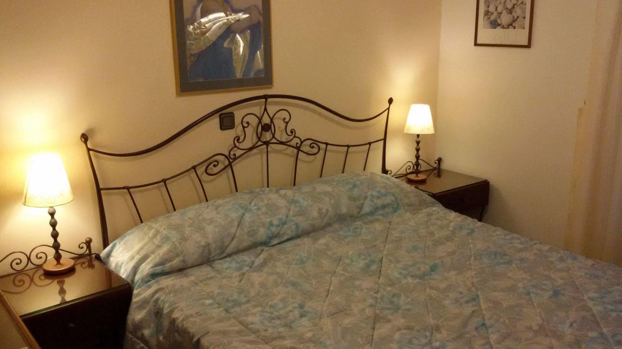Sunset Studios And Apartments For Adults Over 21 Only ناوسا المظهر الخارجي الصورة