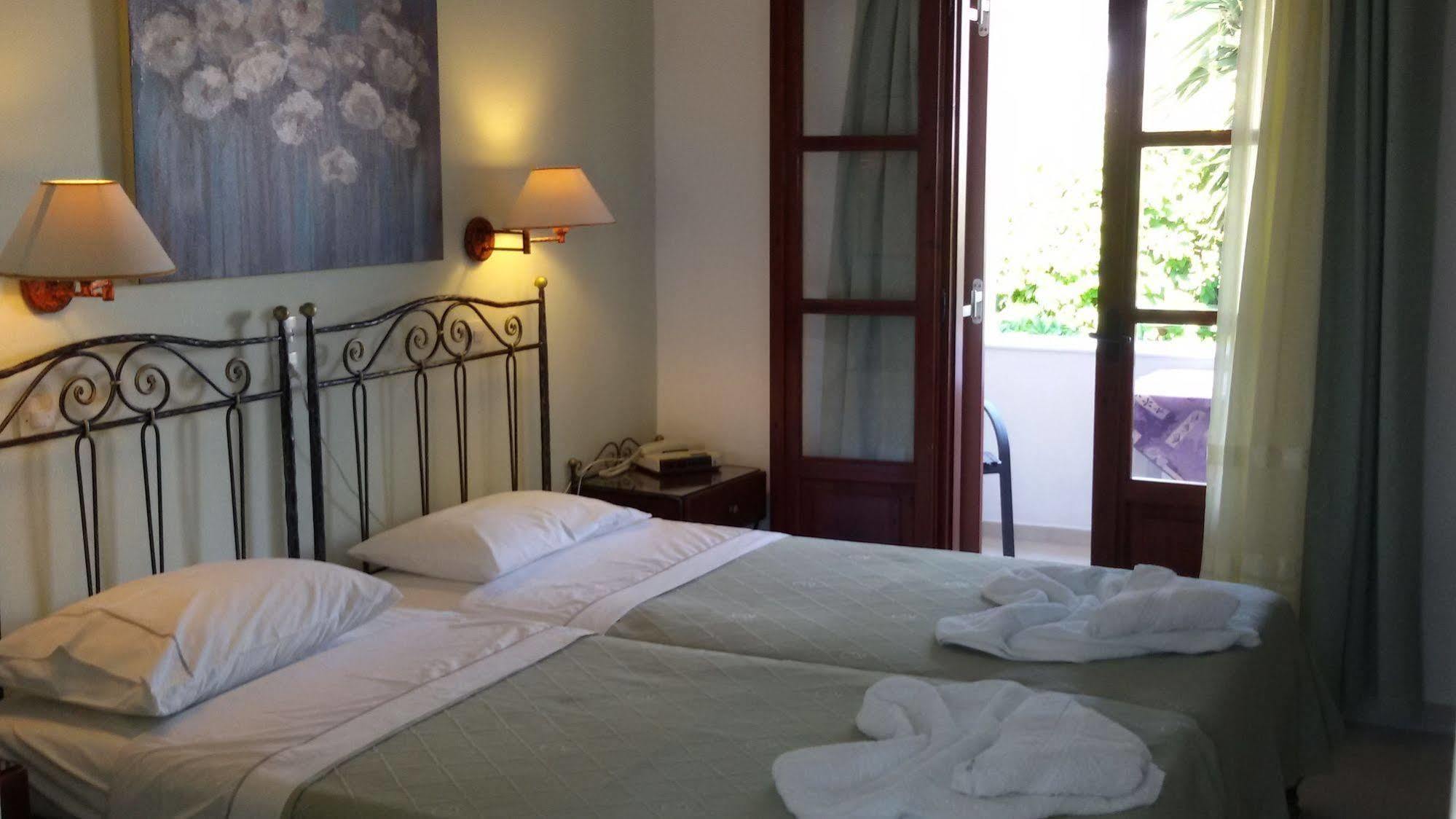 Sunset Studios And Apartments For Adults Over 21 Only ناوسا المظهر الخارجي الصورة