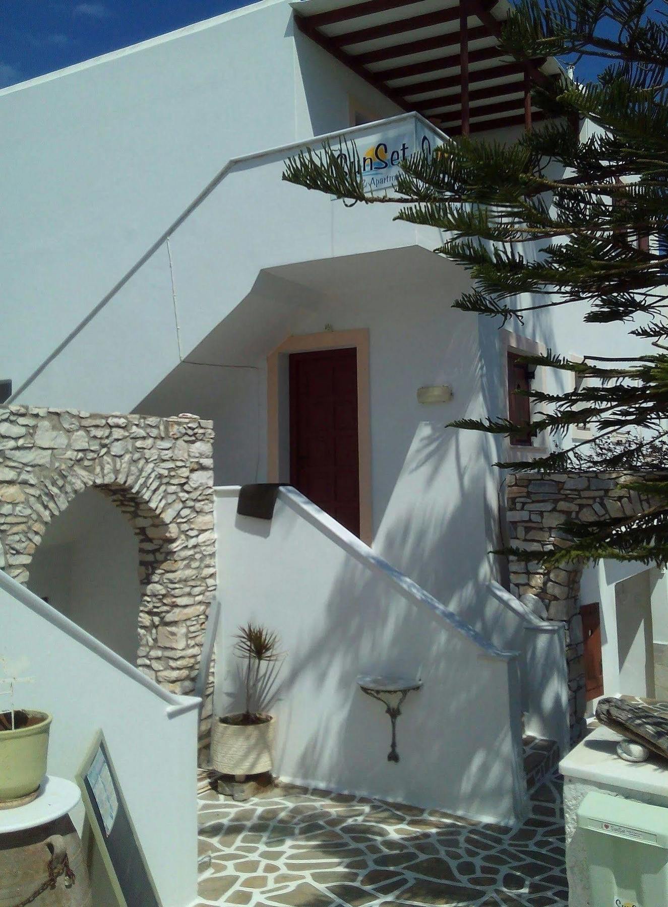 Sunset Studios And Apartments For Adults Over 21 Only ناوسا المظهر الخارجي الصورة