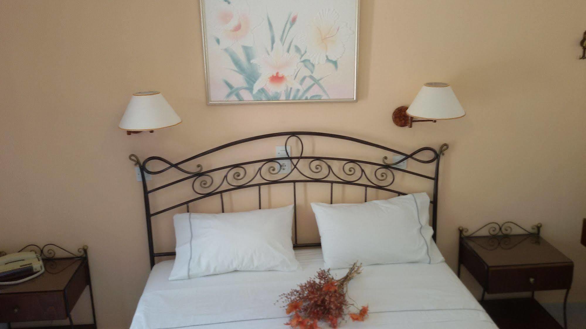Sunset Studios And Apartments For Adults Over 21 Only ناوسا المظهر الخارجي الصورة